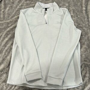 Under Armour long sleeve zip up
L
White
Cotton